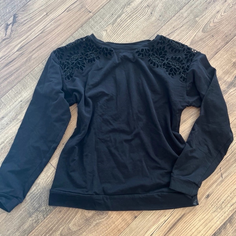 LOFT Eyelet Shoulder Top Sz Small